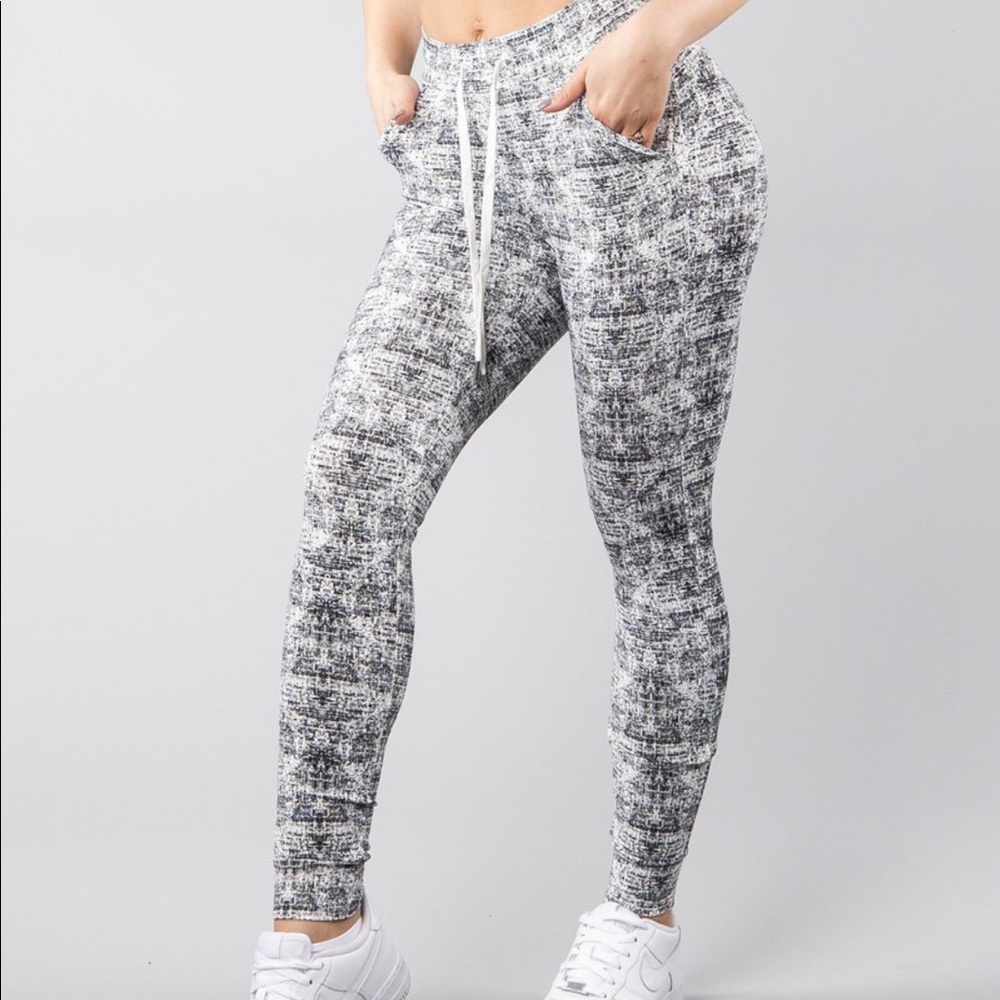 Buffbunny Jasmine Joggers 🖤